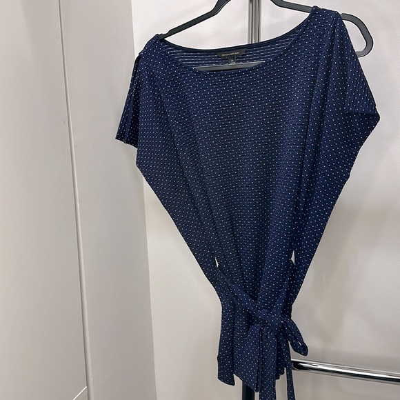 Banana Republic Tops - Banana Republic Split Flutter Sleeve Blouse with Belt and Scoop Neck, Size M